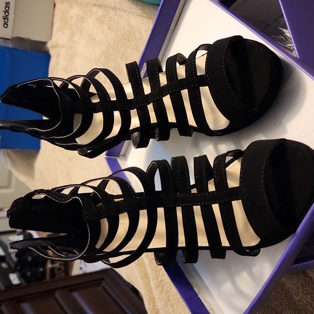 Black Wedges 8.5 Not Used